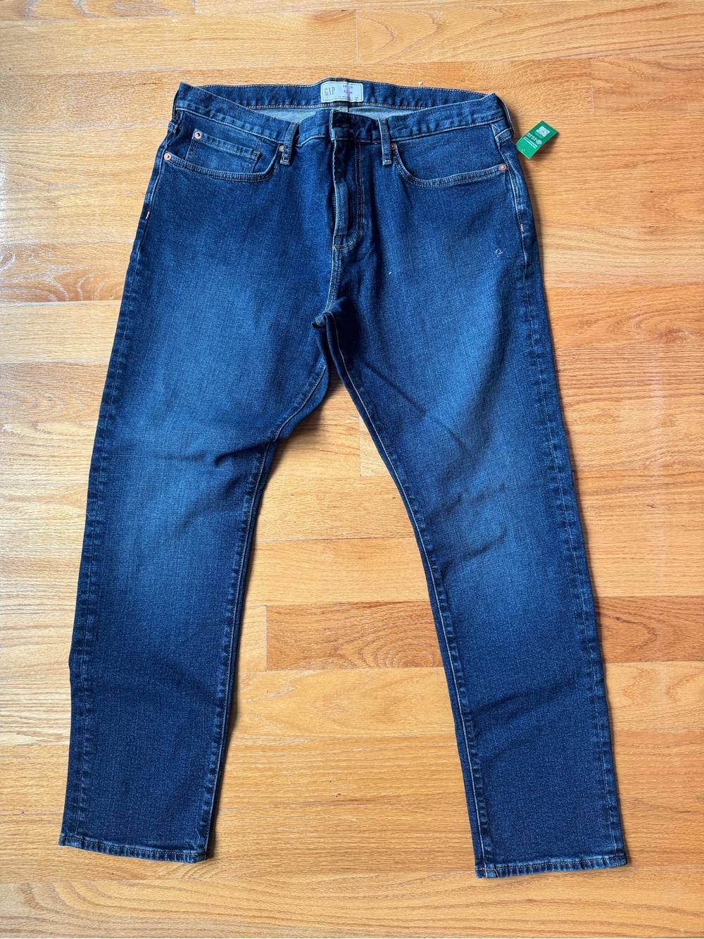 GAP Men’s Indigo Slim Straight Jeans